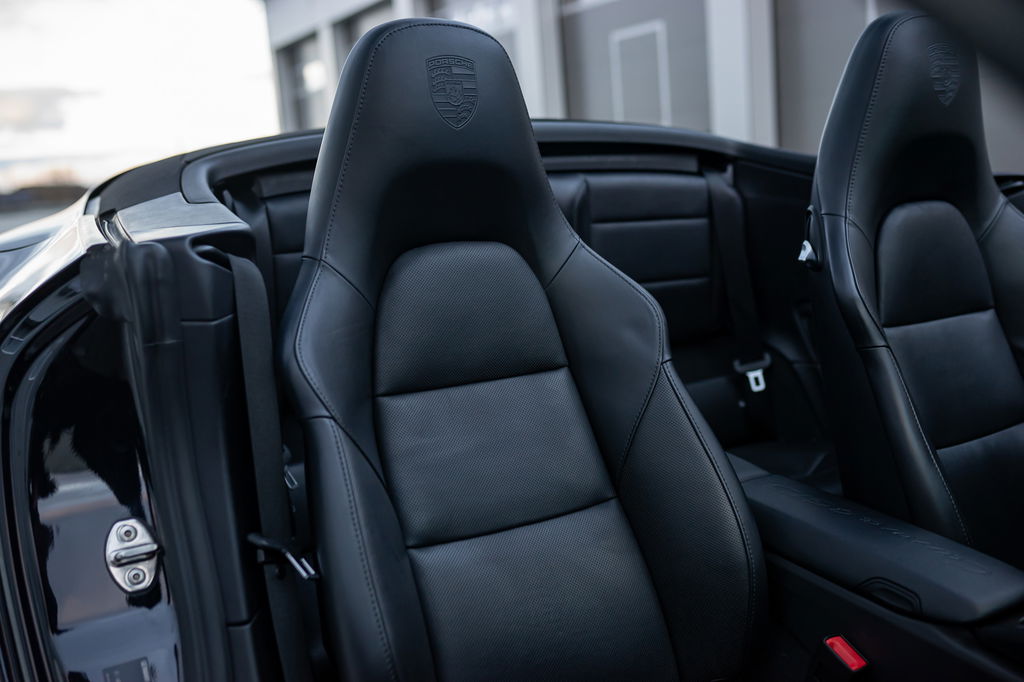 Porsche 991 Carrera 4 GTS