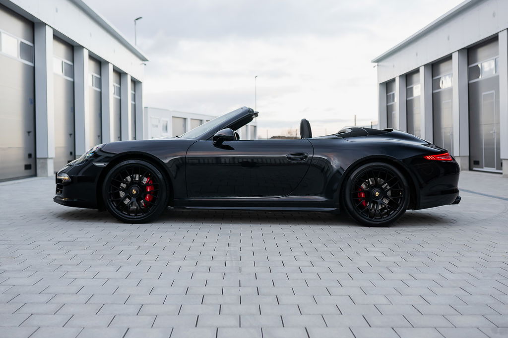 Porsche 991 Carrera 4 GTS