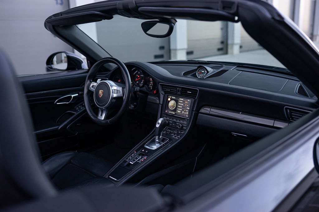 Porsche 991 Carrera 4 GTS