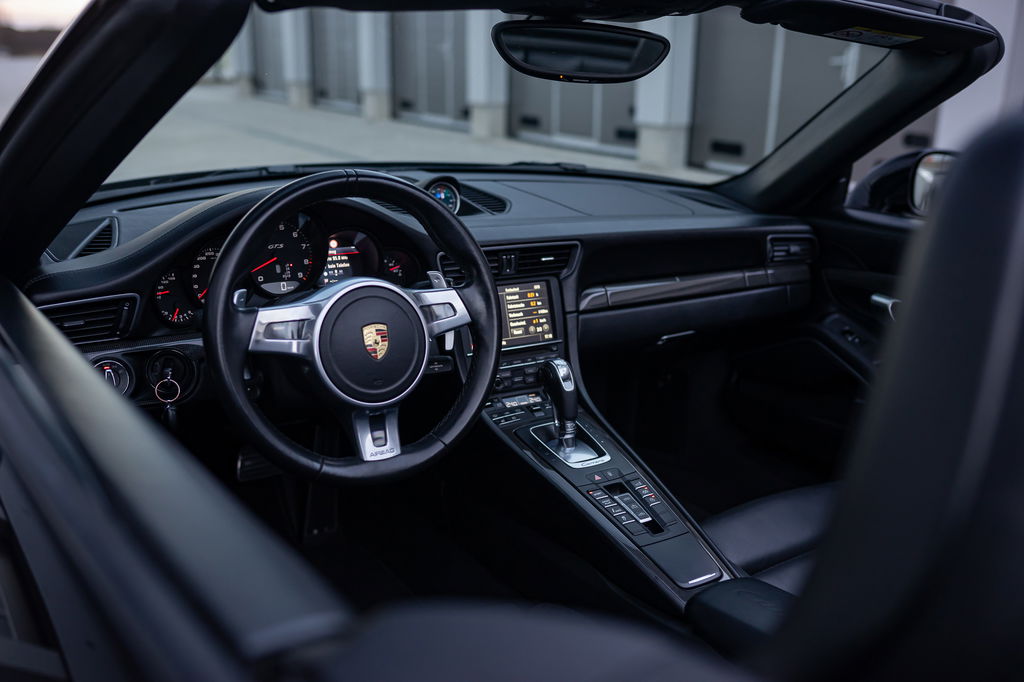 Porsche 991 Carrera 4 GTS