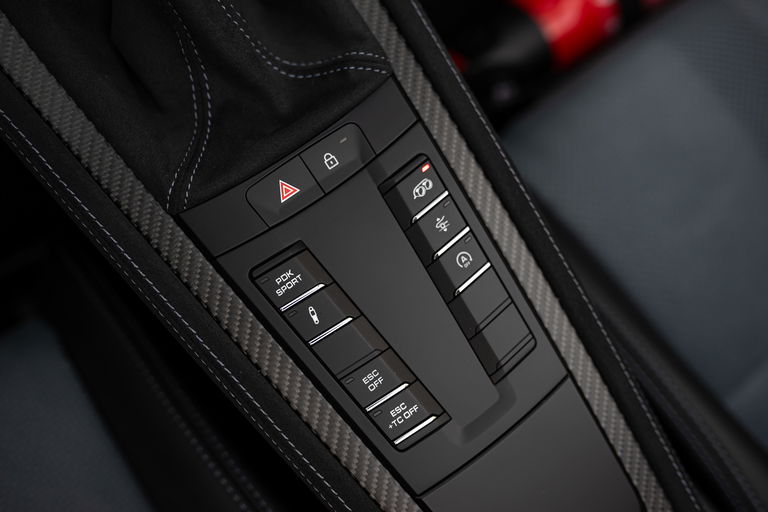 Porsche 718 Spyder RS