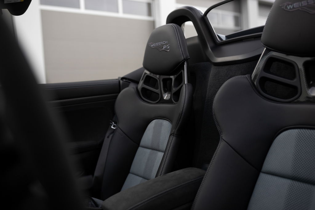 Porsche 718 Spyder RS