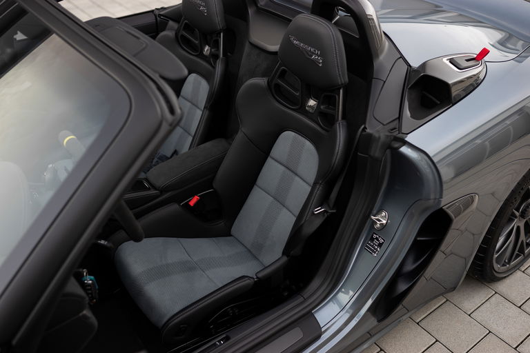 Porsche 718 Spyder RS