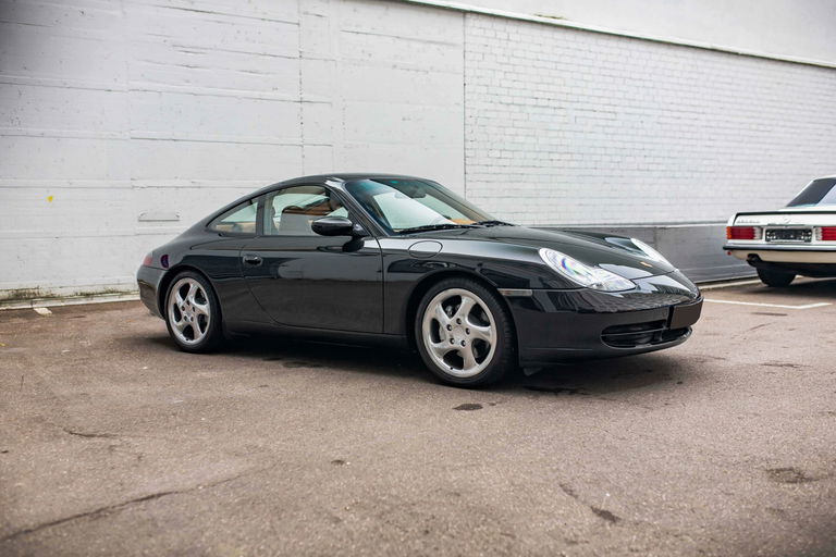 Porsche 996 Carrera 4 Millennium Edition
