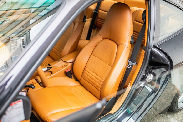 Porsche 996 Carrera 4 Millennium Edition