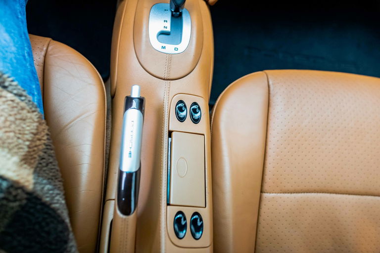 Porsche 996 Carrera 4 Millennium Edition