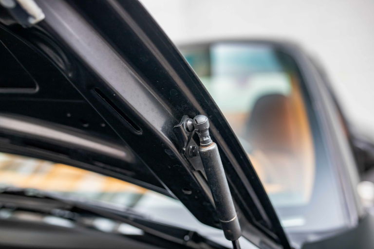 Porsche 996 Carrera 4 Millennium Edition