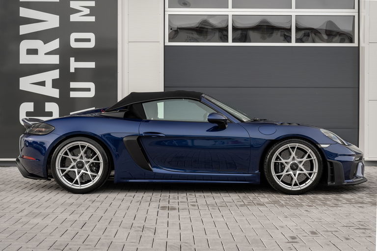 Porsche 718 Spyder RS