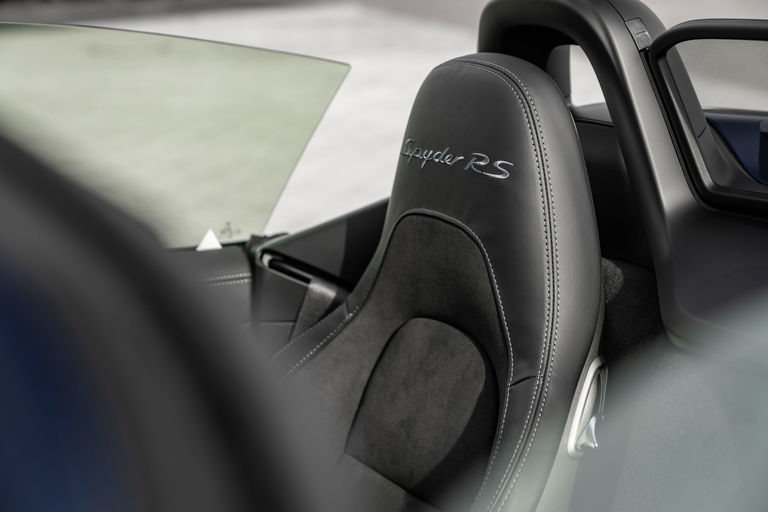 Porsche 718 Spyder RS