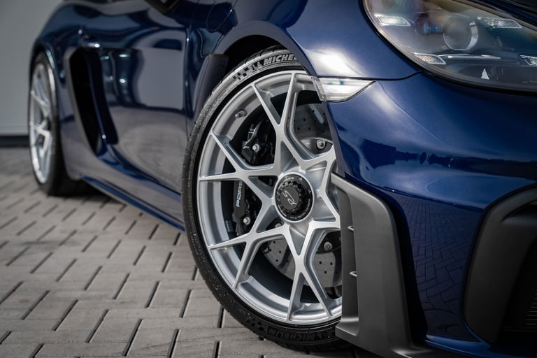 Porsche 718 Spyder RS