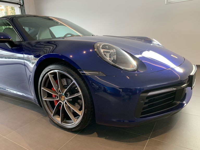 Porsche 992 Carrera 4S