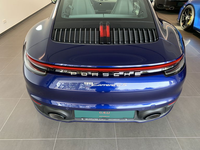 Porsche 992 Carrera 4S