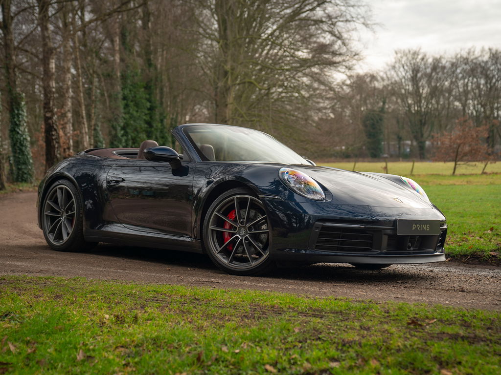 Porsche 992 Carrera 4S