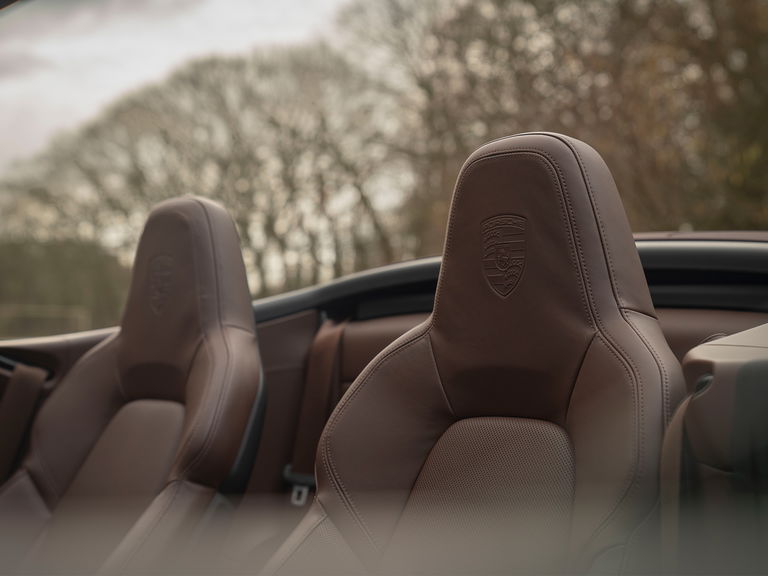 Porsche 992 Carrera 4S