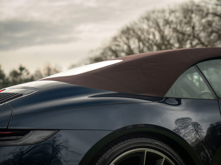 Porsche 992 Carrera 4S