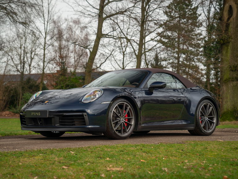 Porsche 992 Carrera 4S
