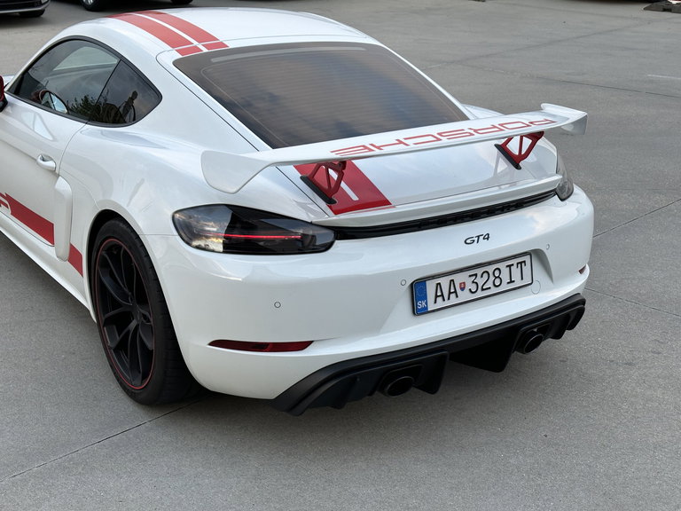 Porsche 718 Cayman GT4 Sports Cup Edition