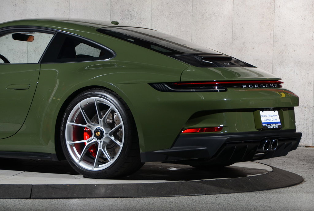 Porsche 992 GT3 Touring