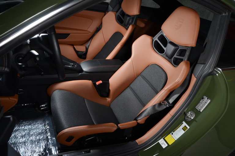 Porsche 992 GT3 Touring