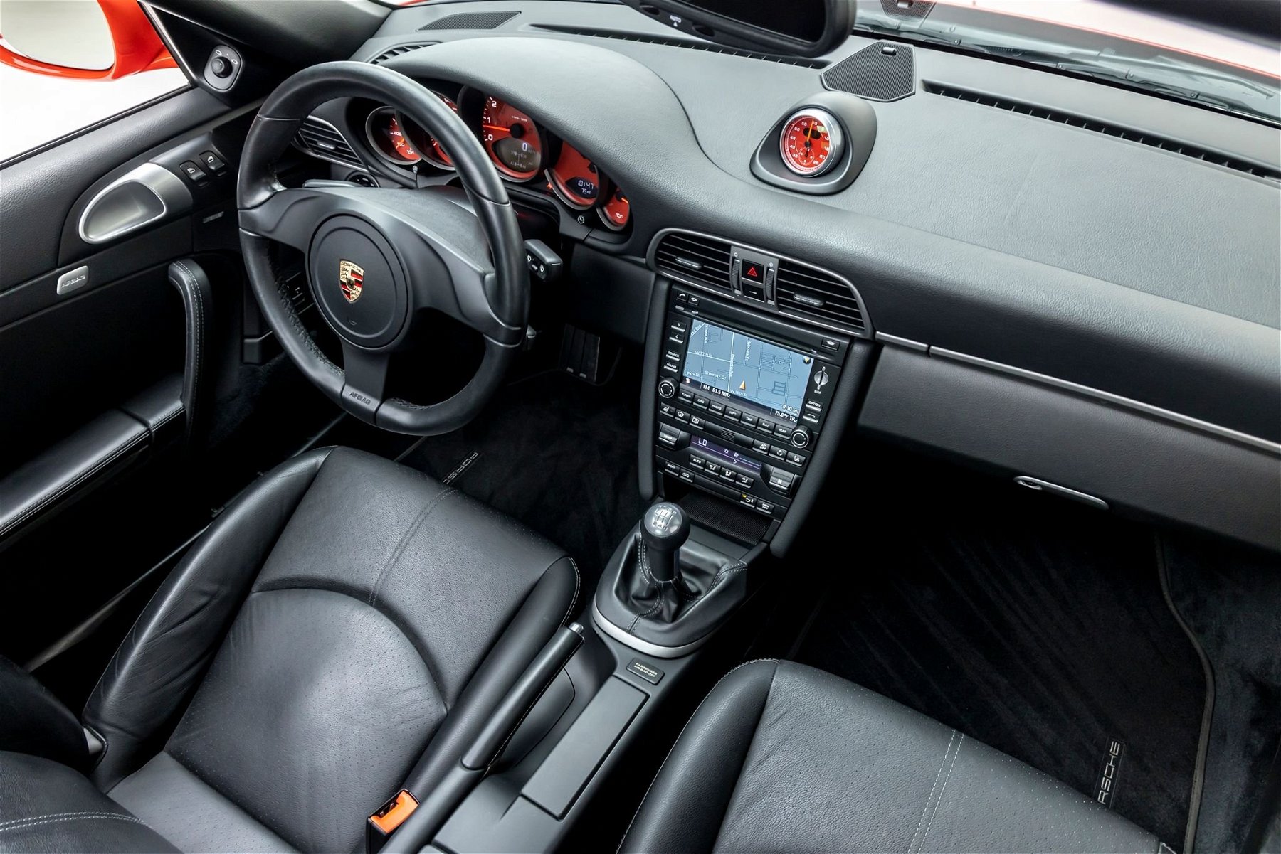 Porsche 997.2 interior