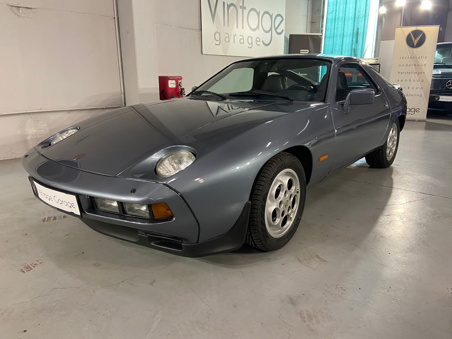 Porsche 928 S 1983 - elferspot.com - Marketplace for Porsche