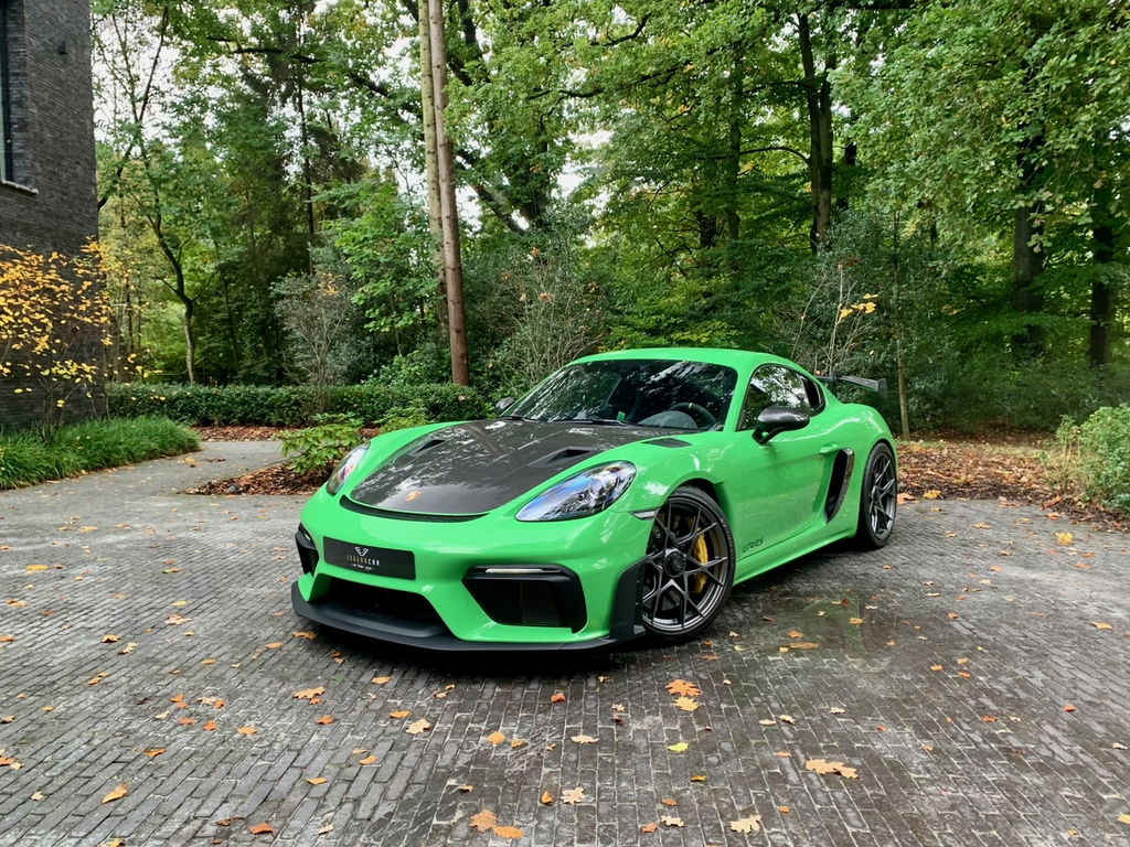 Porsche 718 Cayman GT4 RS