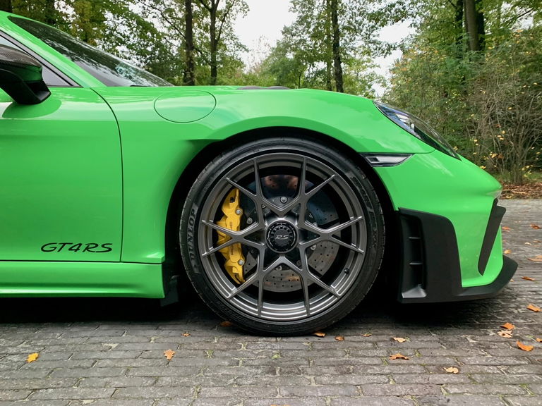 Porsche 718 Cayman GT4 RS