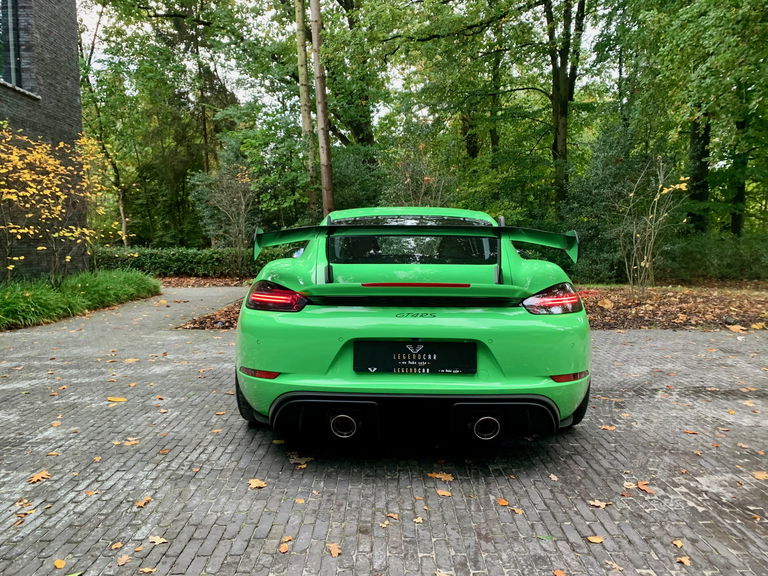 Porsche 718 Cayman GT4 RS
