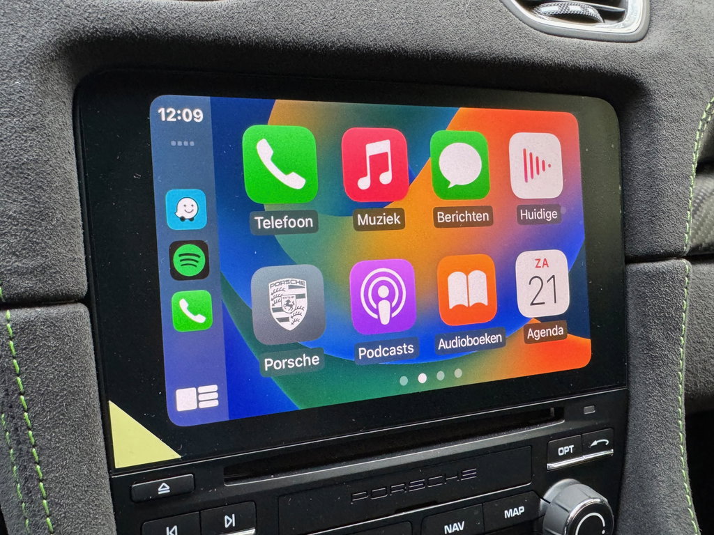 Porsche 718 Cayman GT4 RS