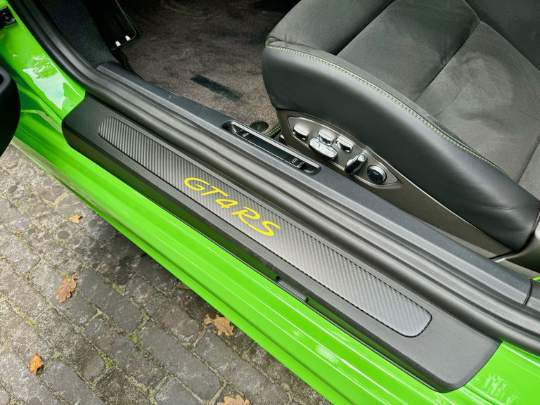 Porsche 718 Cayman GT4 RS