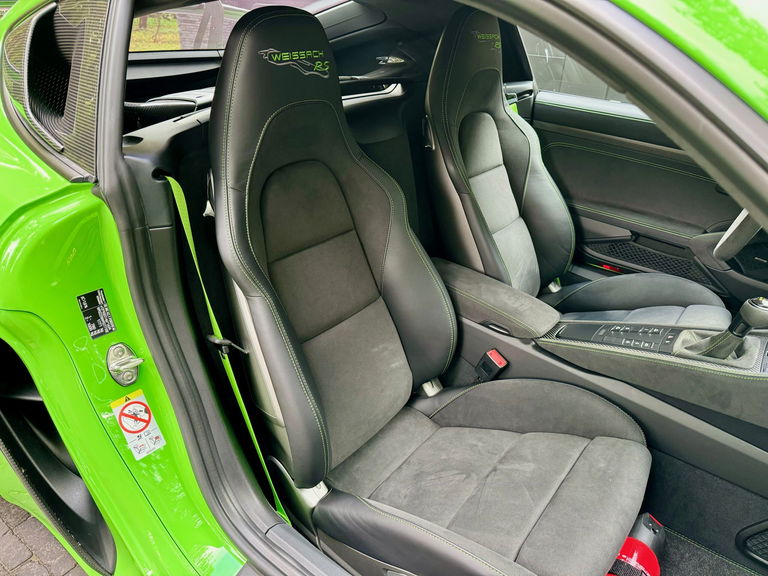 Porsche 718 Cayman GT4 RS