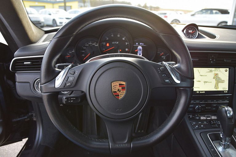 Porsche 991 Carrera 4 GTS
