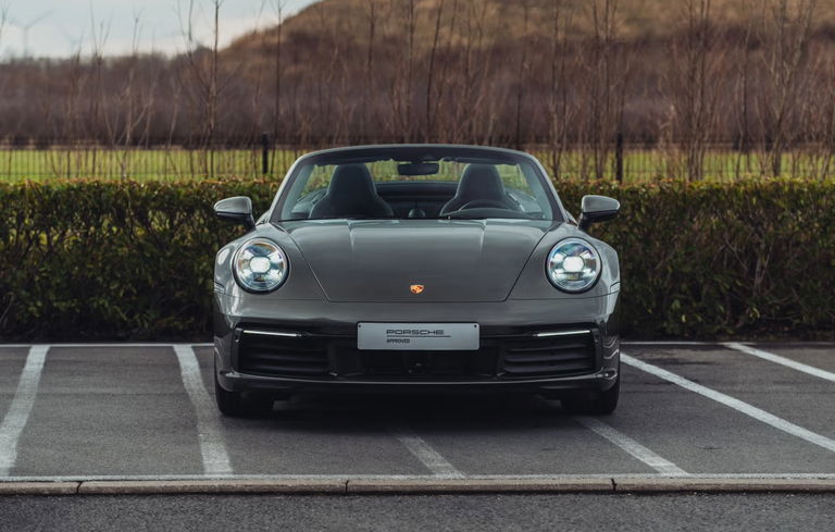 Porsche 992 Carrera 4S