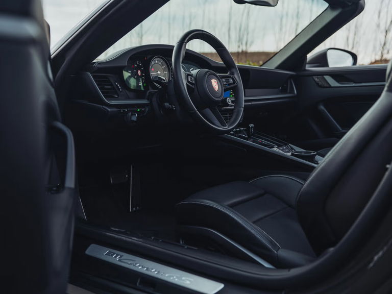 Porsche 992 Carrera 4S