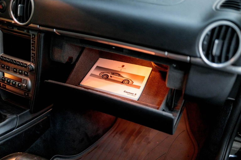 Porsche 987 Cayman S