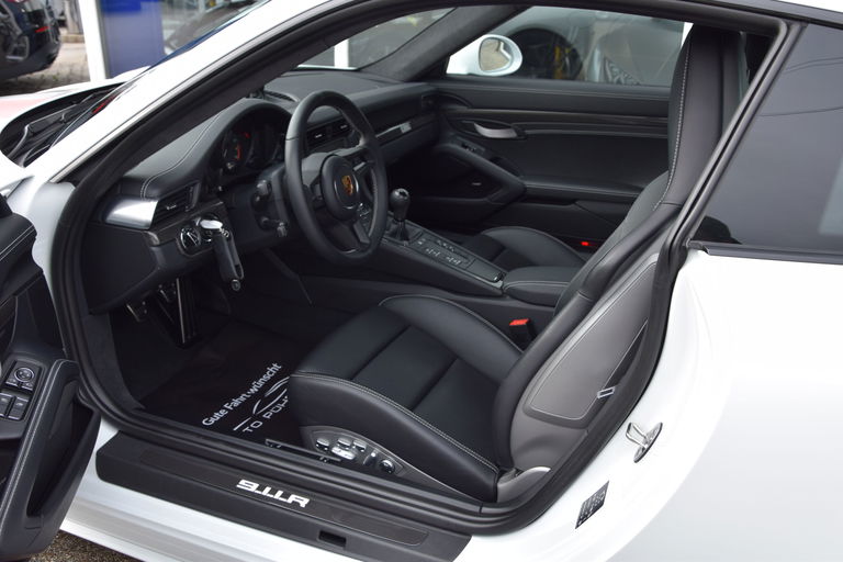 Porsche 911 R