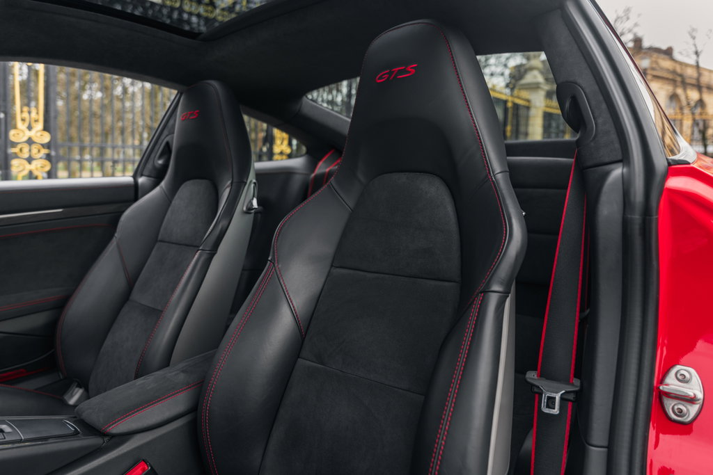 Porsche 991 Carrera GTS
