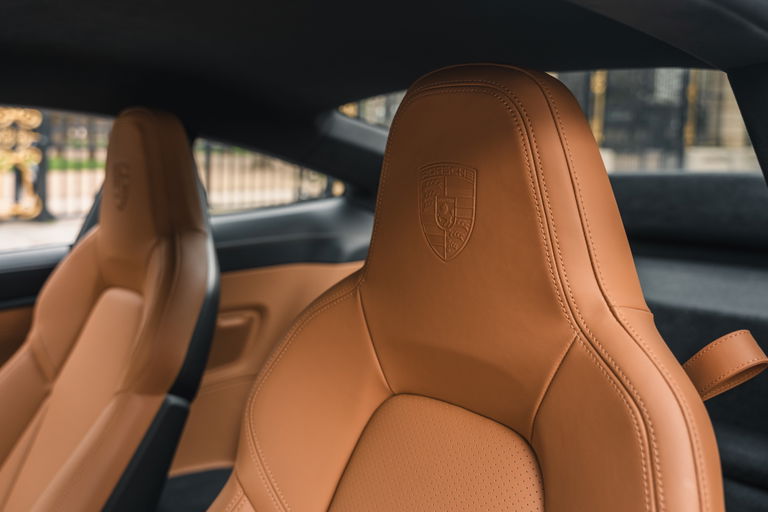 Porsche 992 GT3 Touring