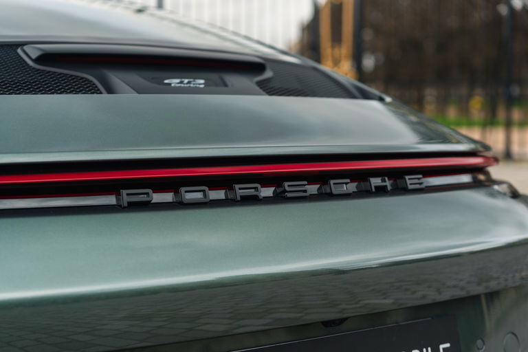 Porsche 992 GT3 Touring