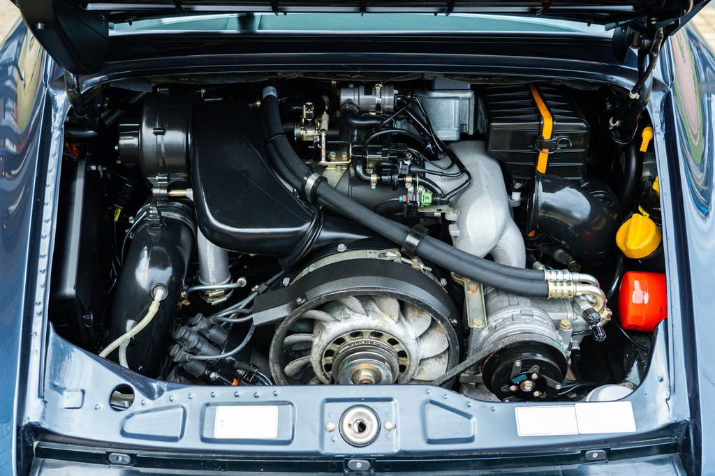 Porsche 964 Carrera 2