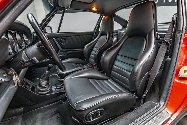 Porsche 911 Turbo 3.3