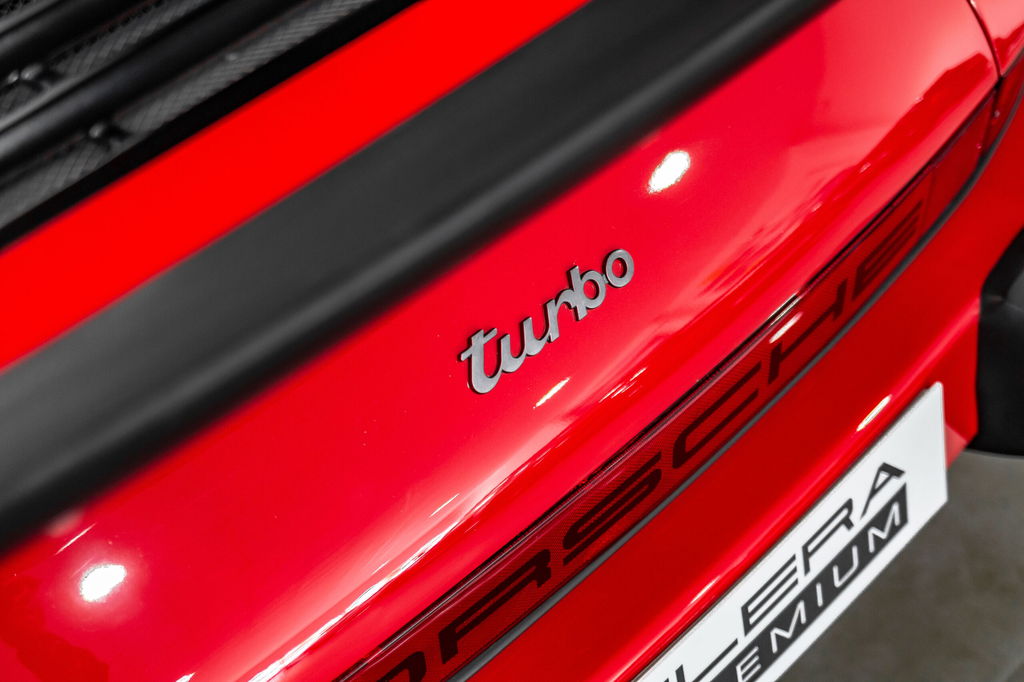 Porsche 911 Turbo 3.3
