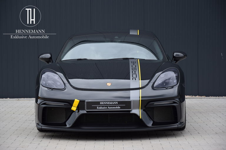 Porsche 718 Cayman GT4