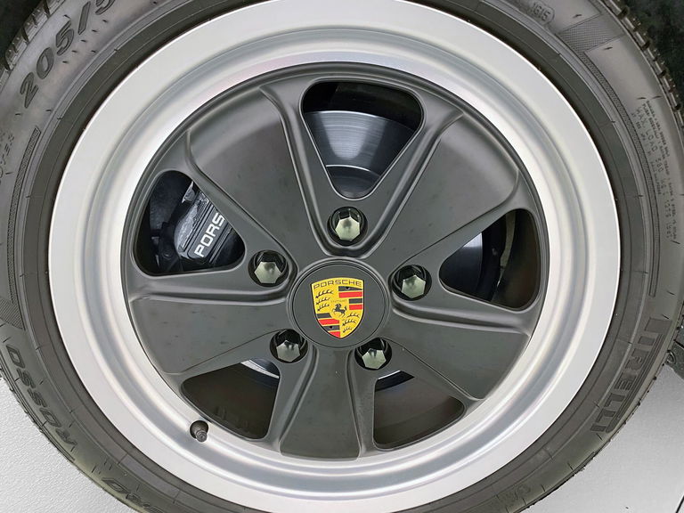 Porsche 964 Carrera 2