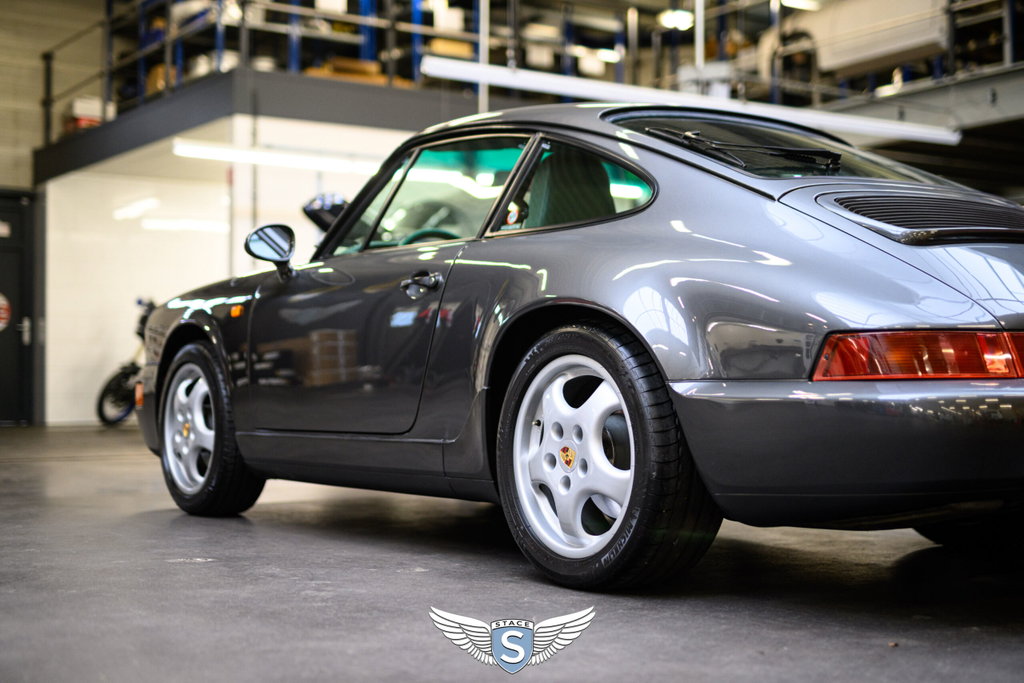 Porsche 964 Carrera 4