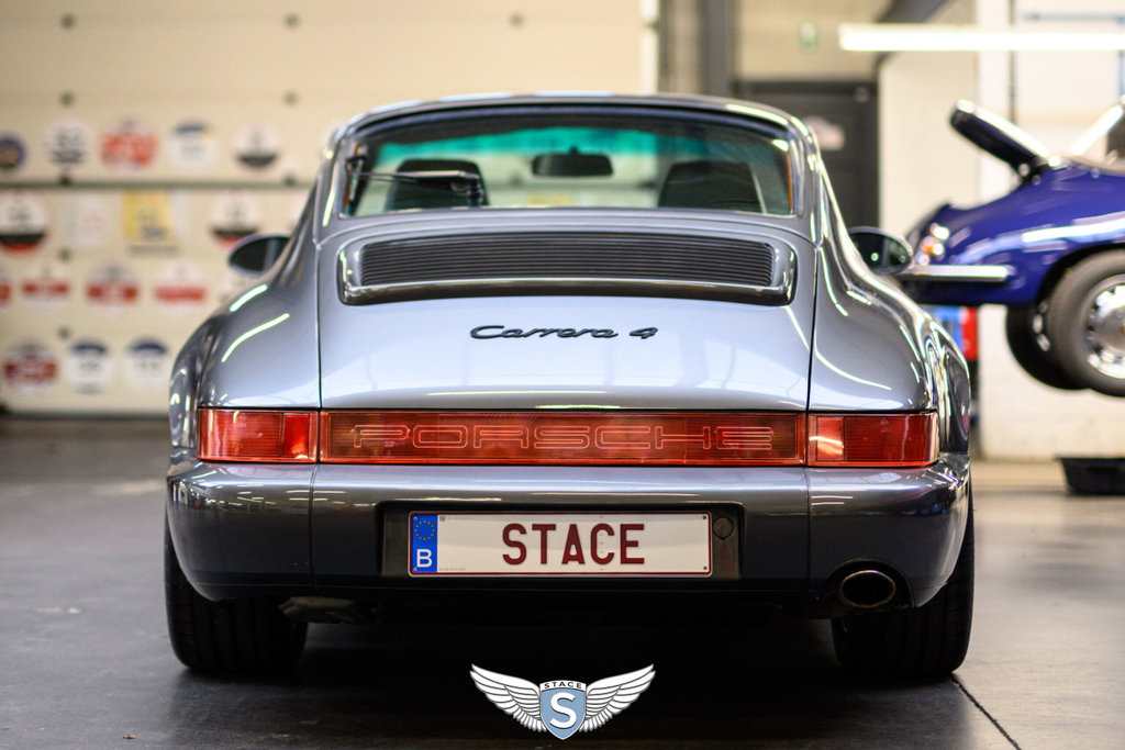 Porsche 964 Carrera 4
