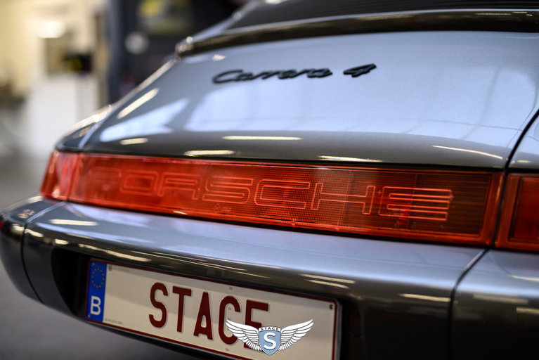 Porsche 964 Carrera 4