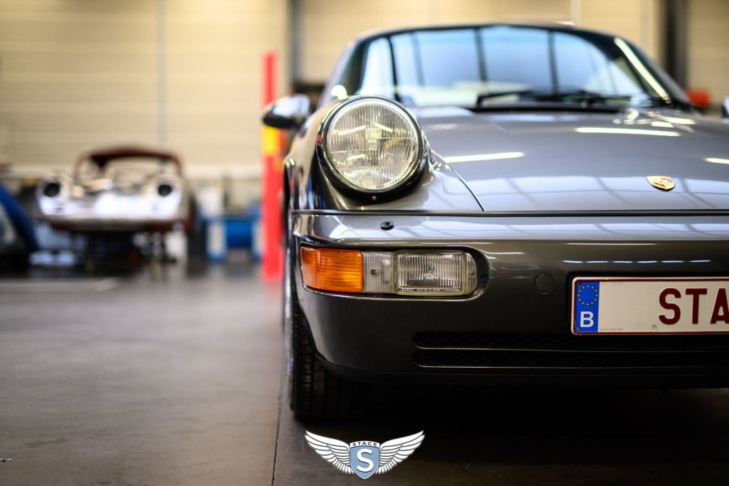 Porsche 964 Carrera 4