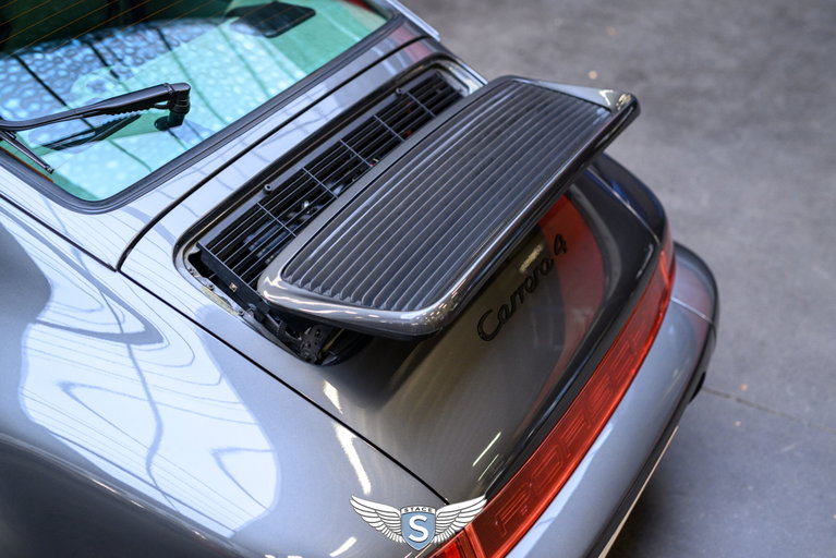 Porsche 964 Carrera 4