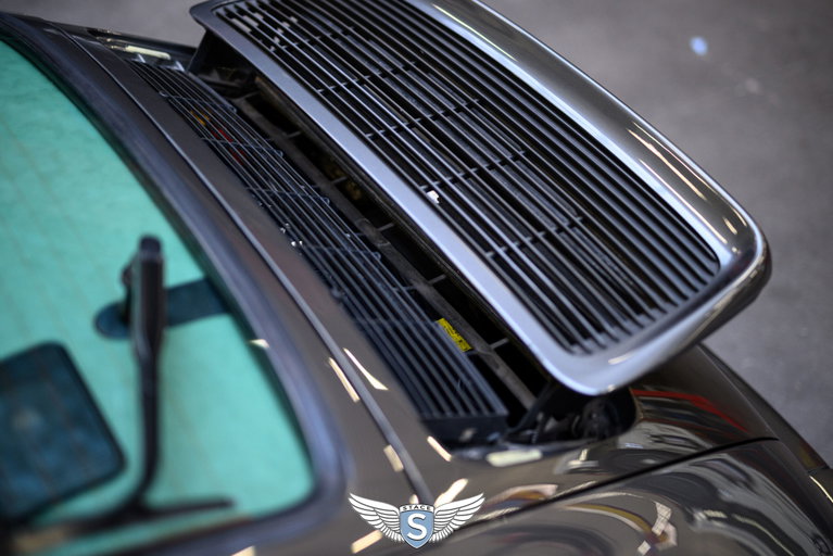 Porsche 964 Carrera 4